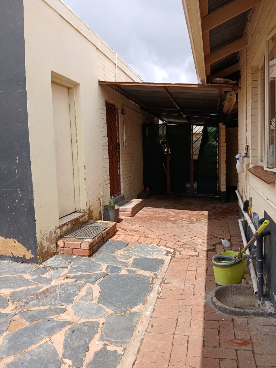 3 Bedroom Property for Sale in Kwaggasrand Gauteng