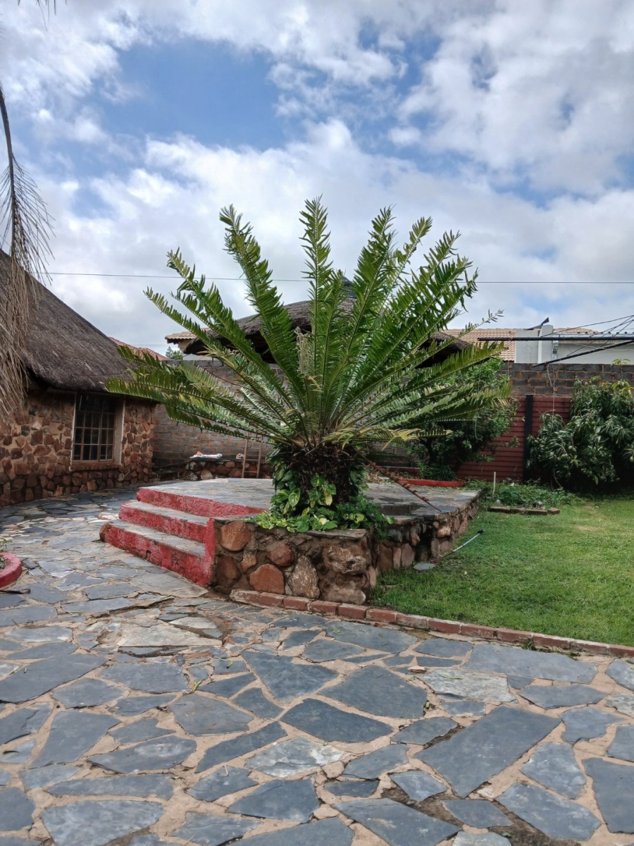 3 Bedroom Property for Sale in Kwaggasrand Gauteng