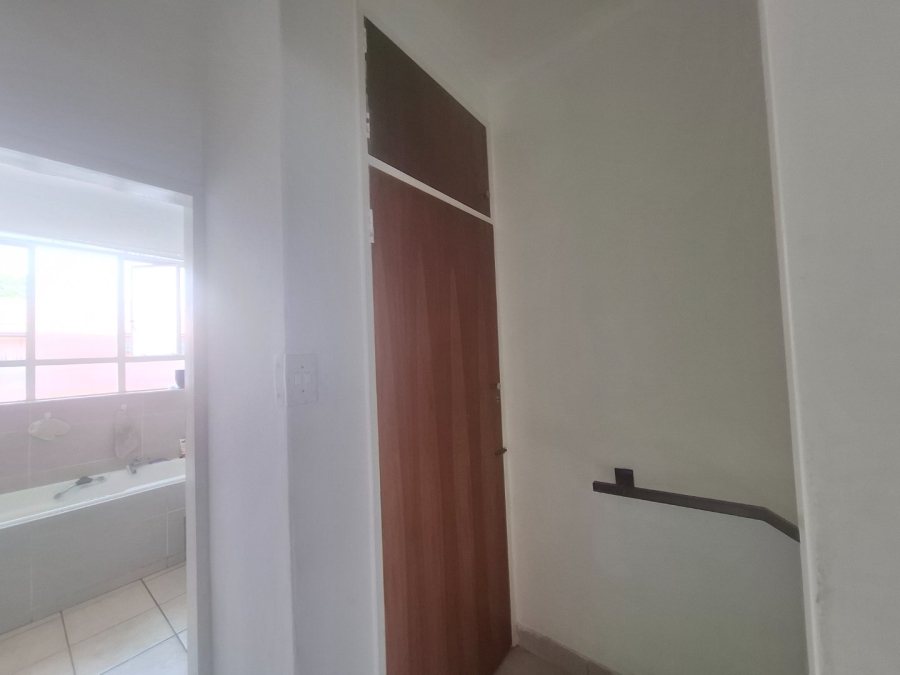 To Let 2 Bedroom Property for Rent in Dorandia Gauteng
