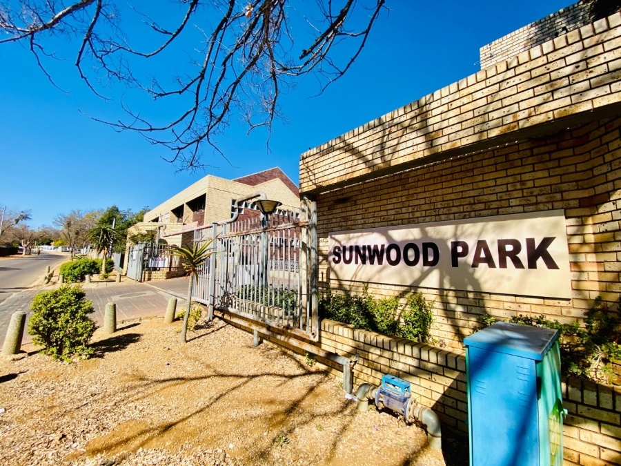 To Let commercial Property for Rent in Lynnwood Gauteng