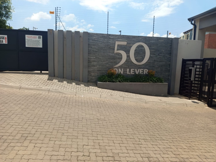 To Let 2 Bedroom Property for Rent in Carlswald Gauteng