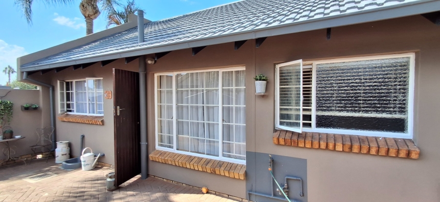 2 Bedroom Property for Sale in Doornpoort Gauteng