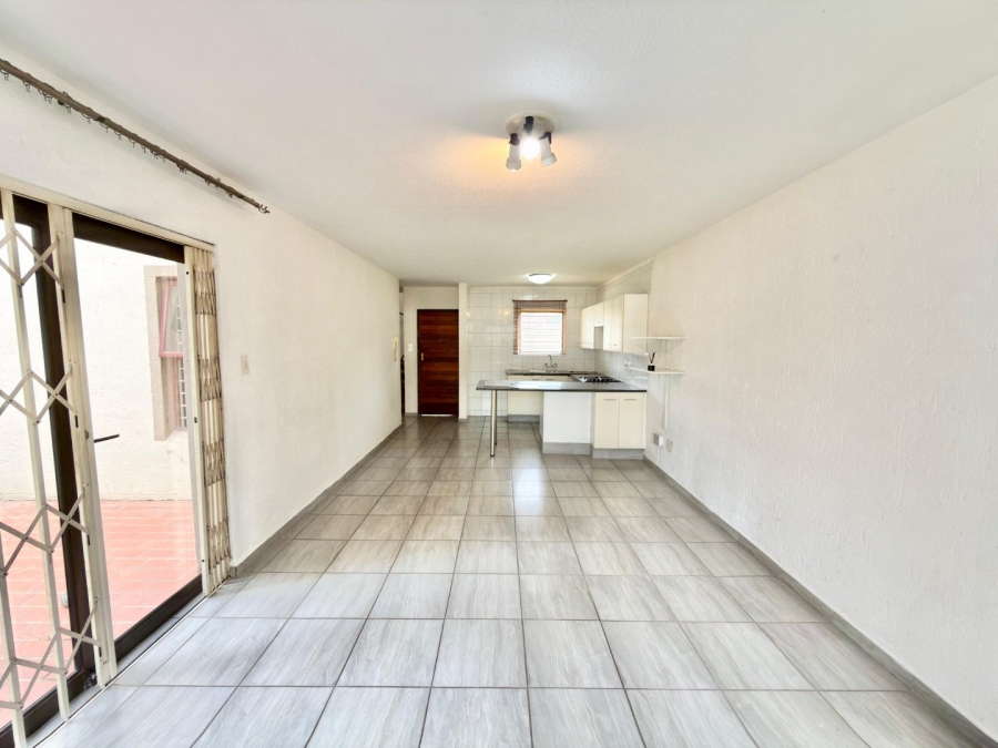 To Let 3 Bedroom Property for Rent in New Market Park Gauteng