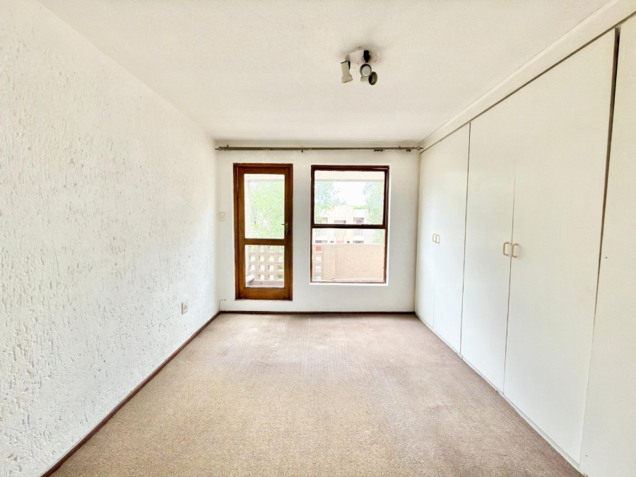 To Let 3 Bedroom Property for Rent in New Market Park Gauteng