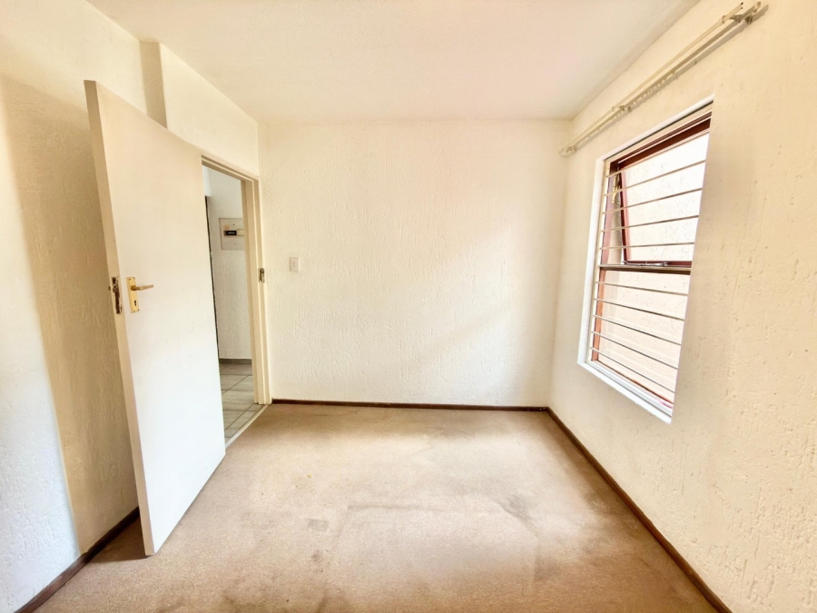 To Let 3 Bedroom Property for Rent in New Market Park Gauteng