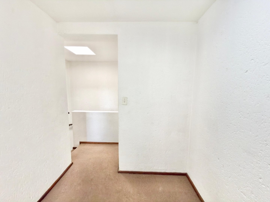 To Let 3 Bedroom Property for Rent in New Market Park Gauteng