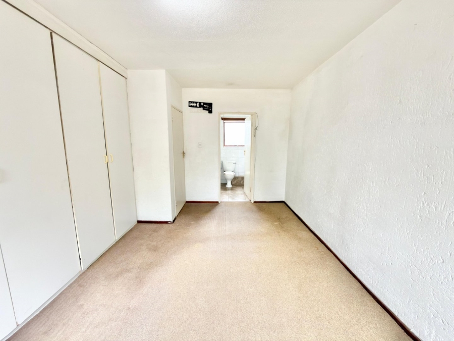 To Let 3 Bedroom Property for Rent in New Market Park Gauteng