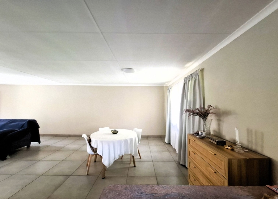 2 Bedroom Property for Sale in Faerie Glen Gauteng