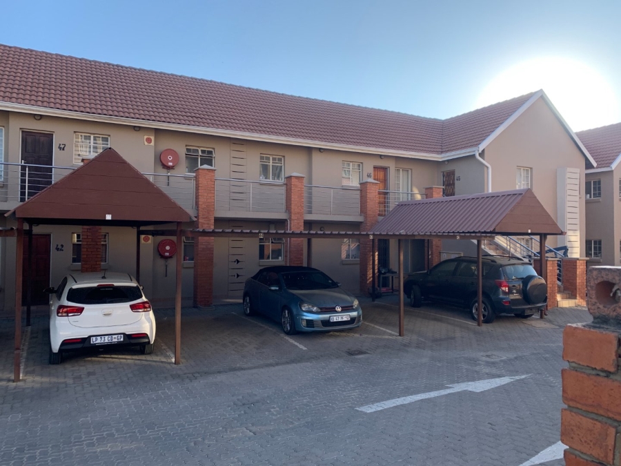 To Let 2 Bedroom Property for Rent in Kosmosdal Gauteng