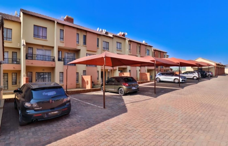 To Let 2 Bedroom Property for Rent in Sagewood Gauteng