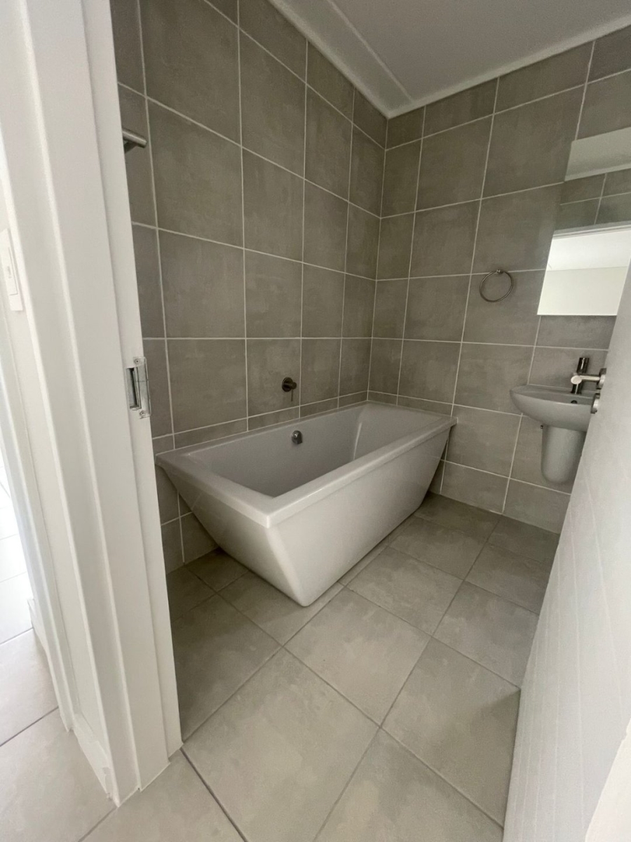 1 Bedroom Property for Sale in Mooikloof Gauteng