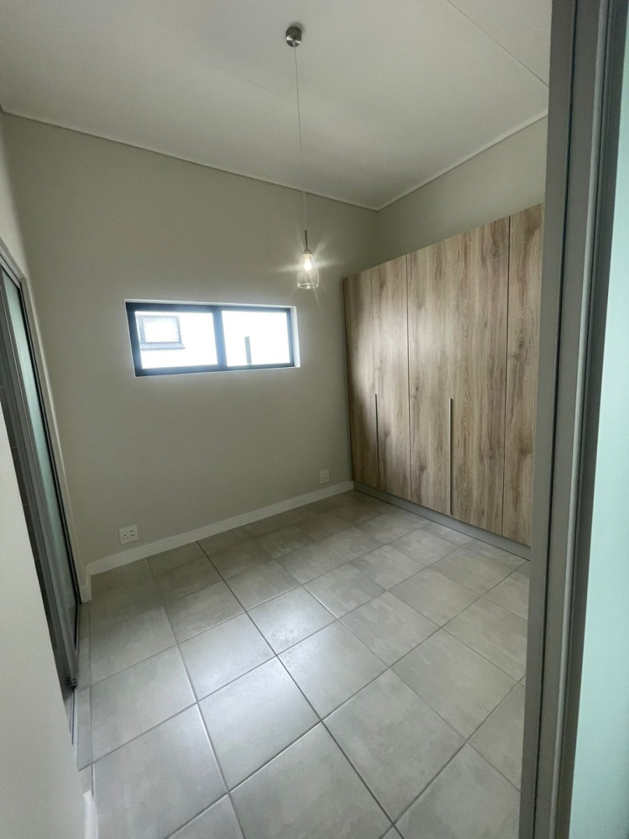 1 Bedroom Property for Sale in Mooikloof Gauteng