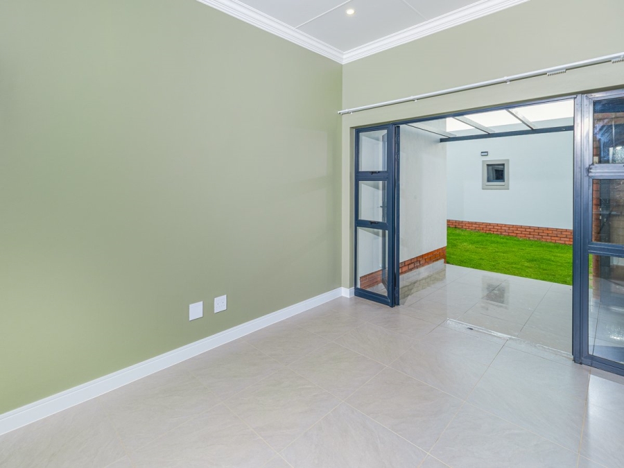 3 Bedroom Property for Sale in Rietvalleirand Gauteng