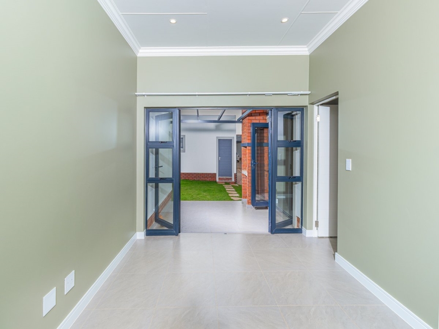 3 Bedroom Property for Sale in Rietvalleirand Gauteng