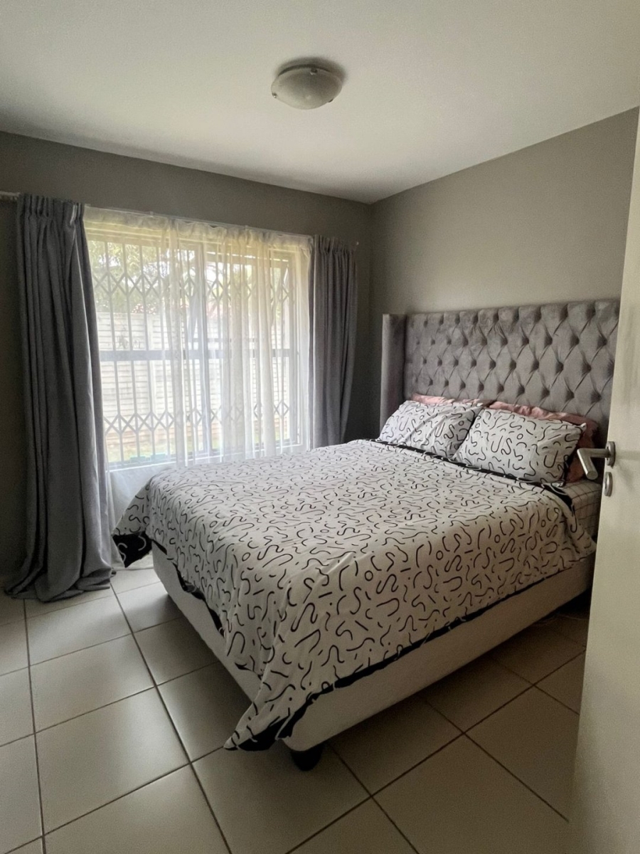 2 Bedroom Property for Sale in Lakefield Gauteng