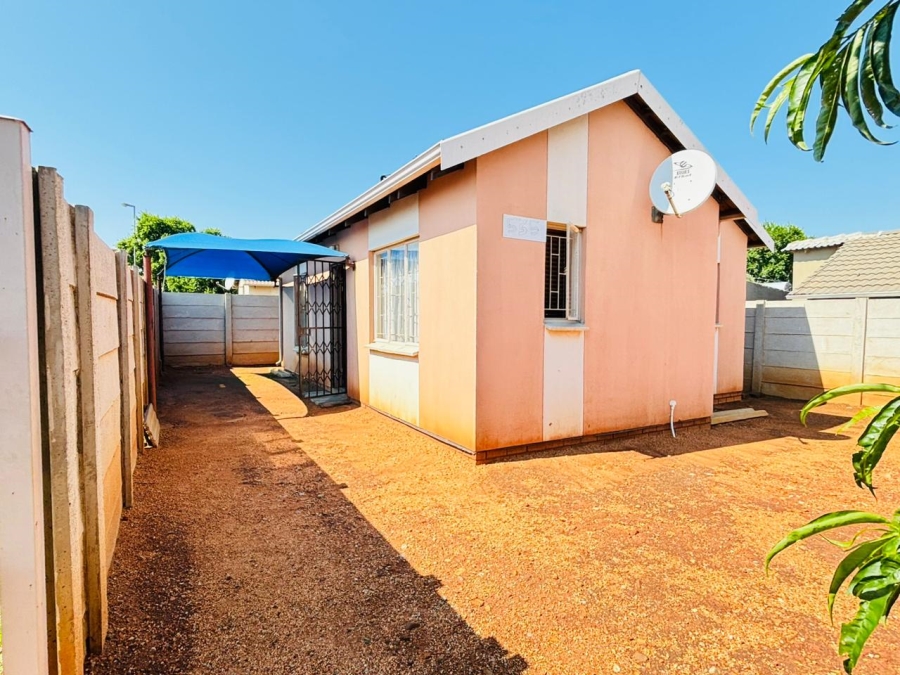 2 Bedroom Property for Sale in Sky City Gauteng