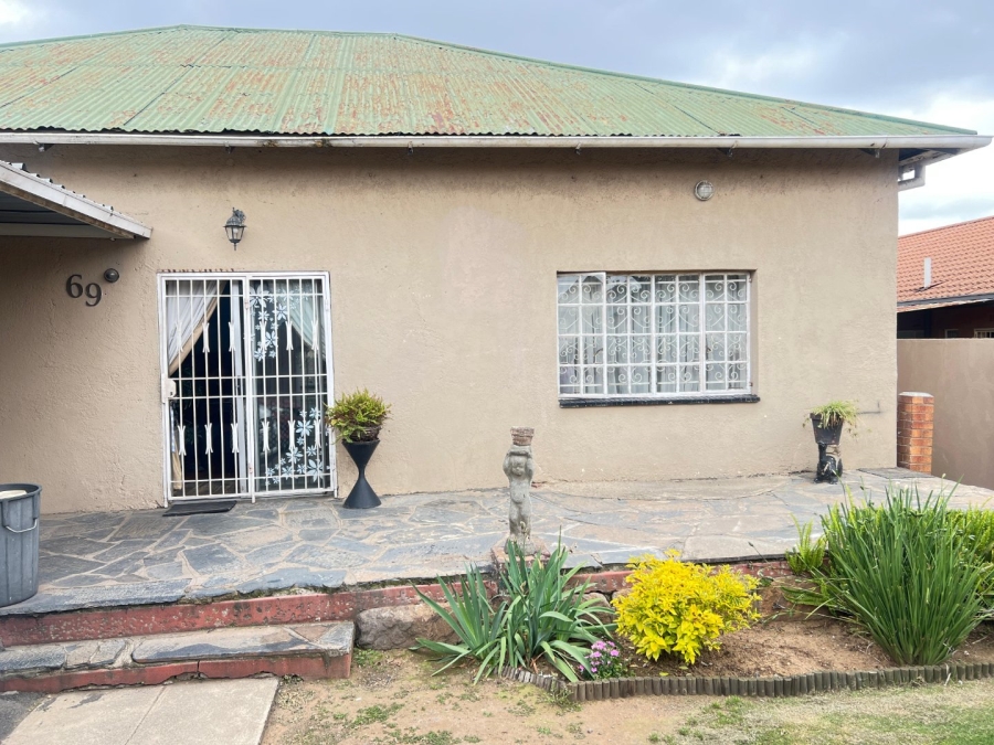 3 Bedroom Property for Sale in Kenilworth Gauteng