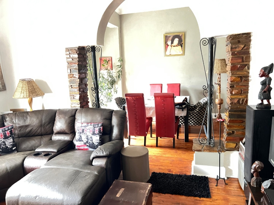 3 Bedroom Property for Sale in Kenilworth Gauteng
