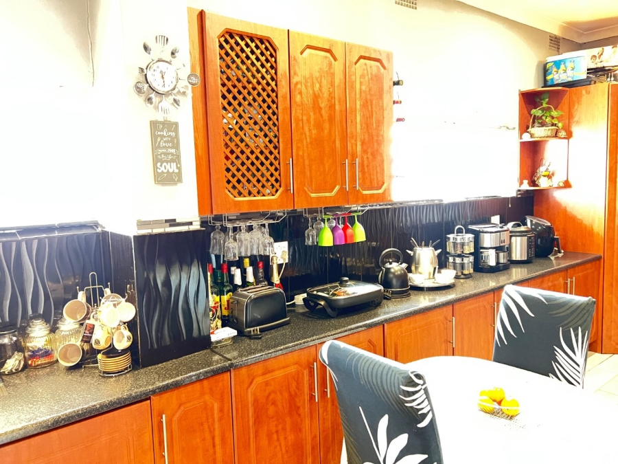 3 Bedroom Property for Sale in Kenilworth Gauteng