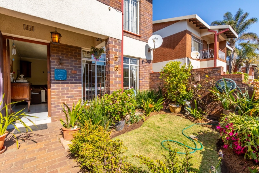 2 Bedroom Property for Sale in Beyers Park Gauteng