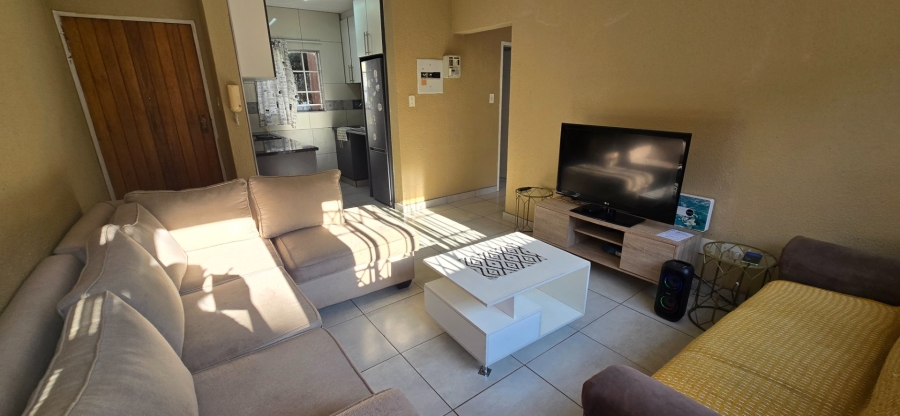 2 Bedroom Property for Sale in Goedeburg Gauteng
