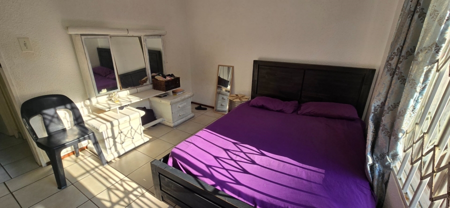 2 Bedroom Property for Sale in Goedeburg Gauteng