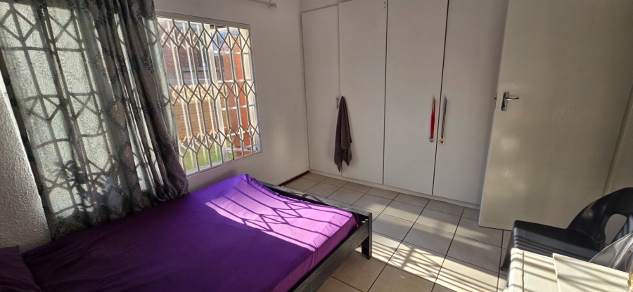 2 Bedroom Property for Sale in Goedeburg Gauteng