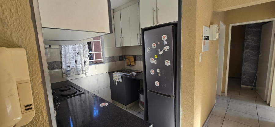 2 Bedroom Property for Sale in Goedeburg Gauteng
