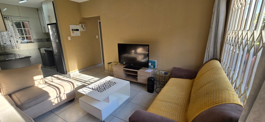 2 Bedroom Property for Sale in Goedeburg Gauteng