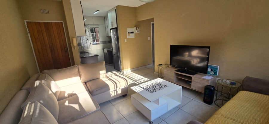 2 Bedroom Property for Sale in Goedeburg Gauteng