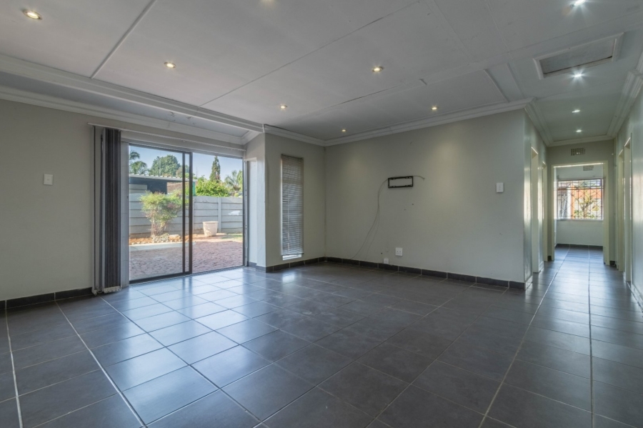 3 Bedroom Property for Sale in Beyers Park Gauteng