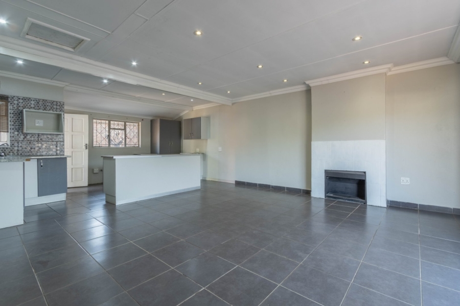3 Bedroom Property for Sale in Beyers Park Gauteng