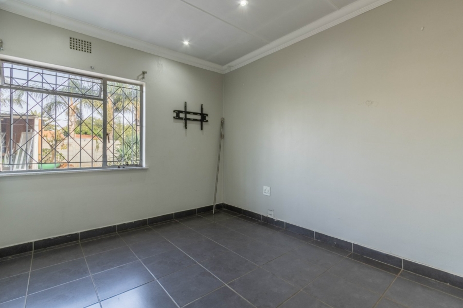 3 Bedroom Property for Sale in Beyers Park Gauteng