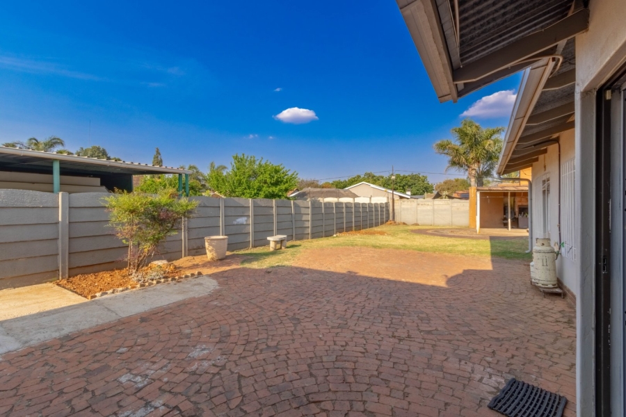 3 Bedroom Property for Sale in Beyers Park Gauteng