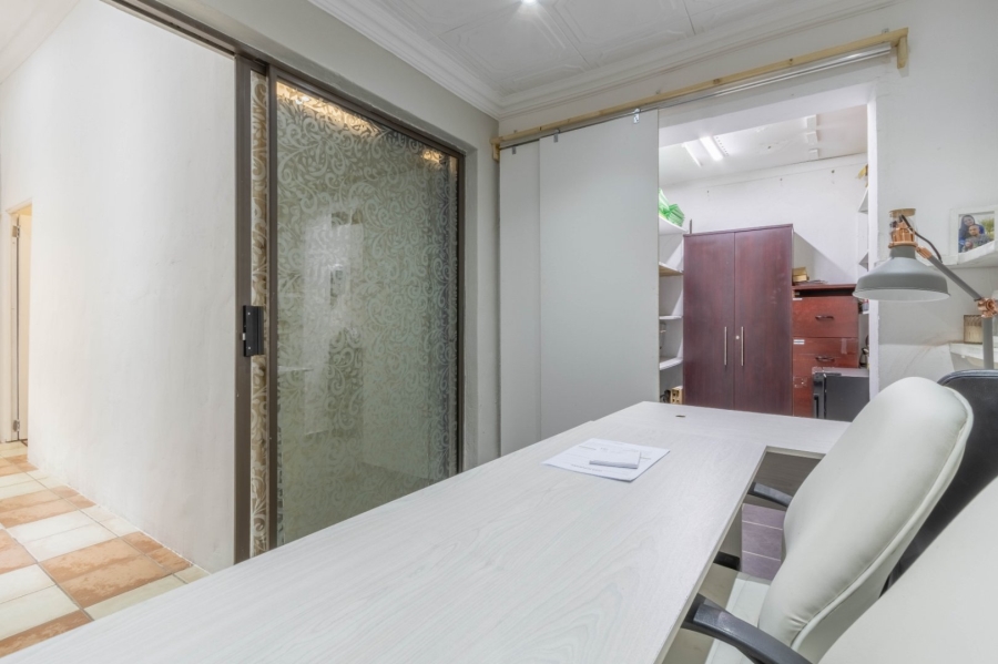 3 Bedroom Property for Sale in Beyers Park Gauteng