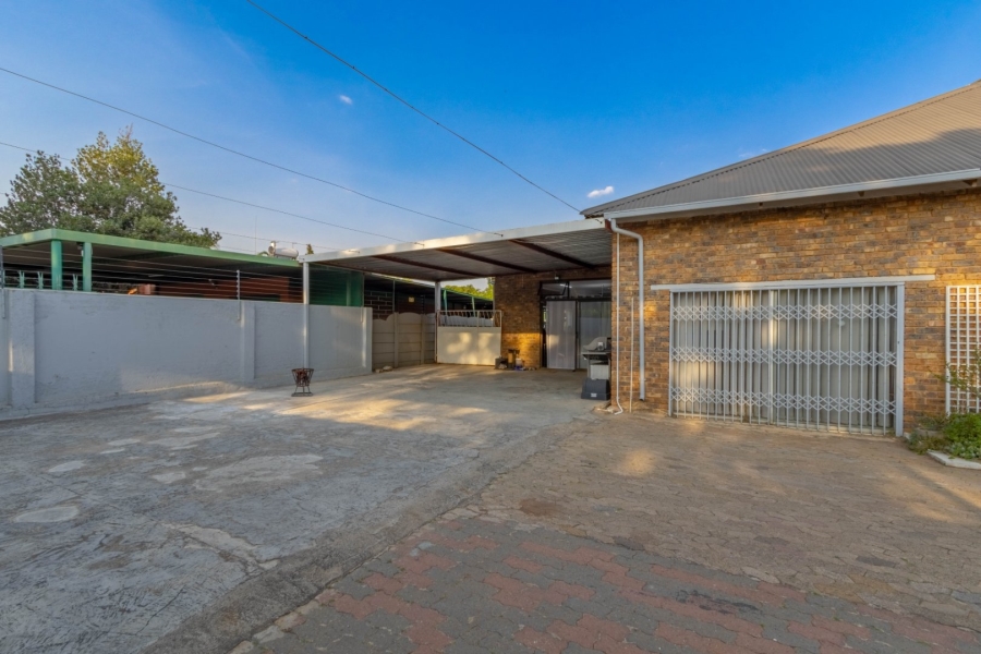 3 Bedroom Property for Sale in Beyers Park Gauteng