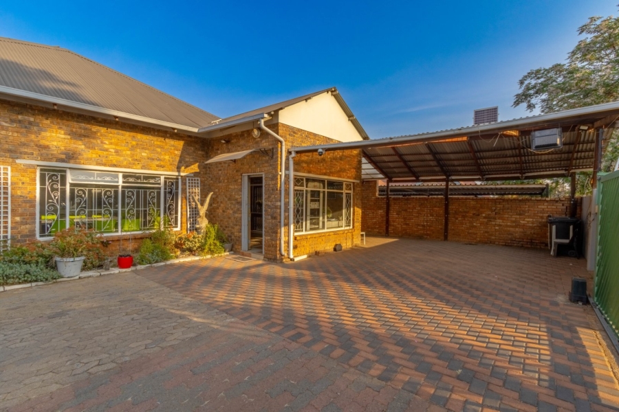 3 Bedroom Property for Sale in Beyers Park Gauteng