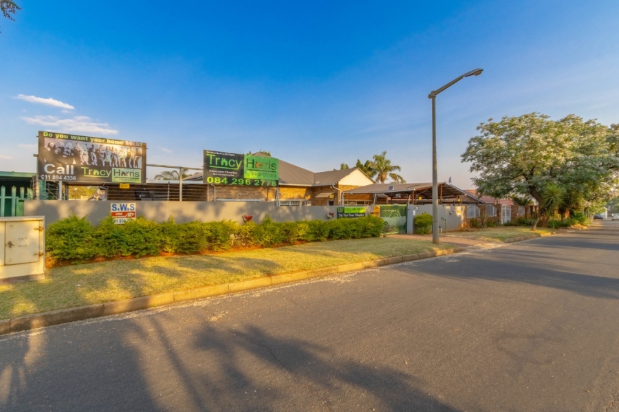 3 Bedroom Property for Sale in Beyers Park Gauteng