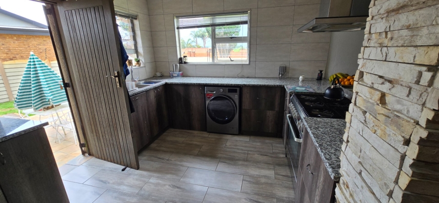 4 Bedroom Property for Sale in Van Riebeeck Park Gauteng