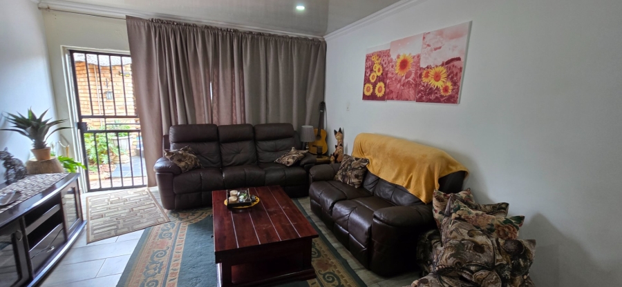 4 Bedroom Property for Sale in Van Riebeeck Park Gauteng