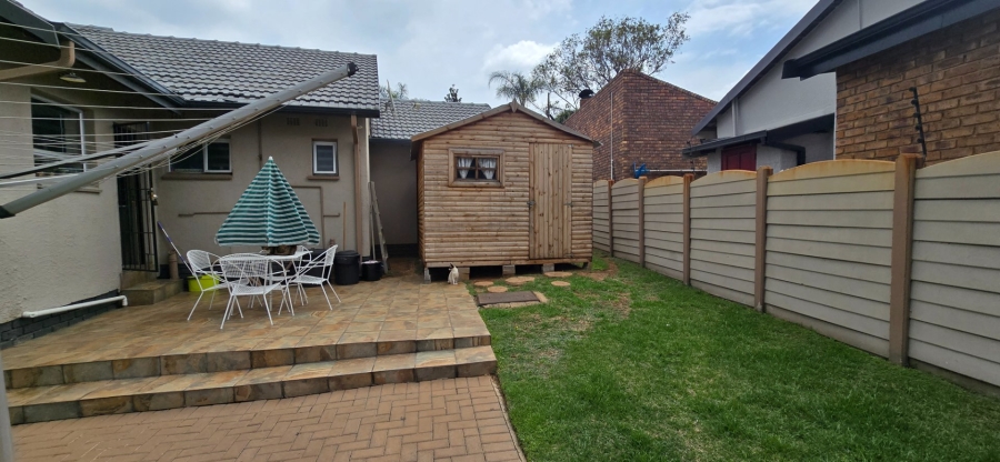 4 Bedroom Property for Sale in Van Riebeeck Park Gauteng