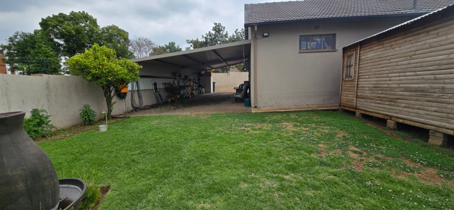 4 Bedroom Property for Sale in Van Riebeeck Park Gauteng
