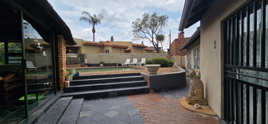 4 Bedroom Property for Sale in Van Riebeeck Park Gauteng