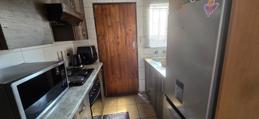 3 Bedroom Property for Sale in Crystal Park Gauteng