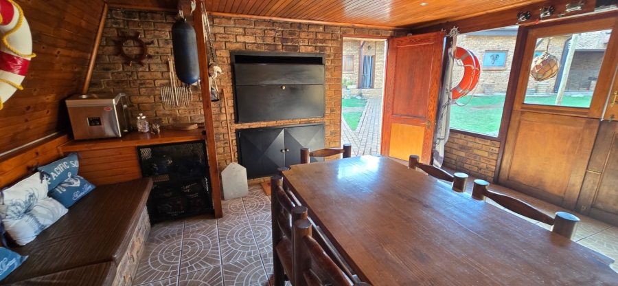 5 Bedroom Property for Sale in Bartlett Gauteng