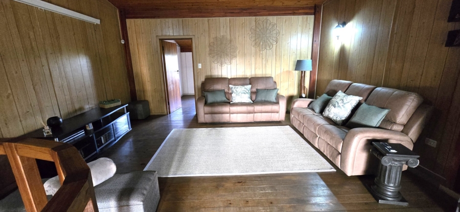 5 Bedroom Property for Sale in Bartlett Gauteng