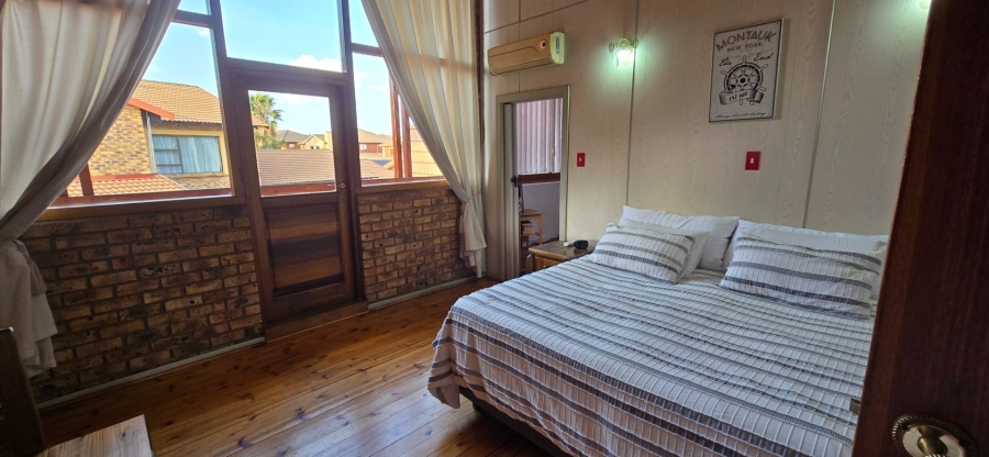 5 Bedroom Property for Sale in Bartlett Gauteng