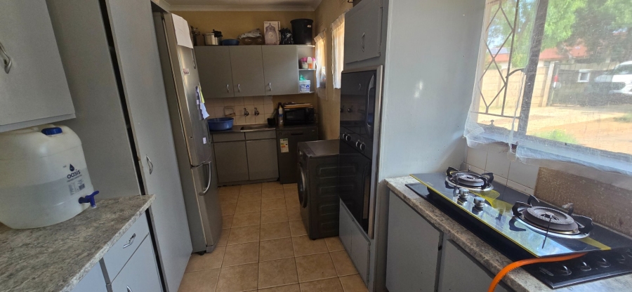 3 Bedroom Property for Sale in Morehill Gauteng