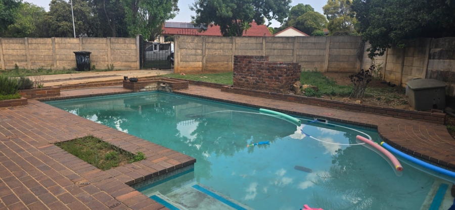 3 Bedroom Property for Sale in Morehill Gauteng