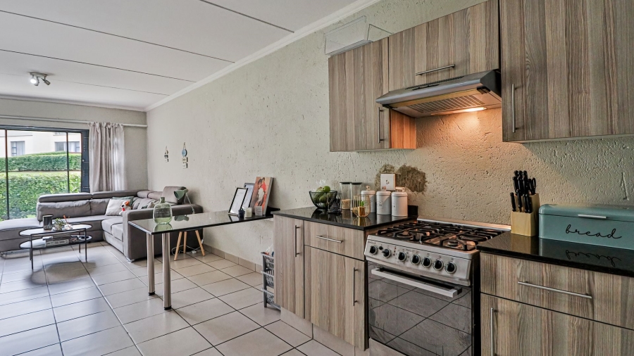 2 Bedroom Property for Sale in Beverley Gauteng